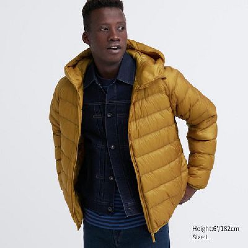 Anorak Uniqlo Ultra Light Down (3D Cut) Hombre Amarillo | 59237_PE