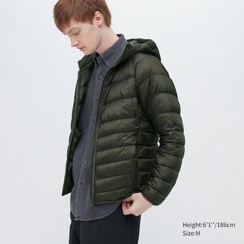 Anorak Uniqlo Ultra Light Down (3D Cut) Hombre Verde Oliva | 638904_PE