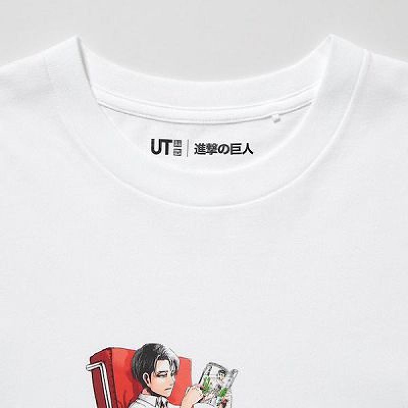 Camiseta Uniqlo Attack on Titan UT Hombre Blancas | 247831_PE