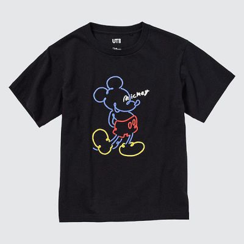 Camiseta Uniqlo Mickey Stands UT Niños Negras | 476802_PE