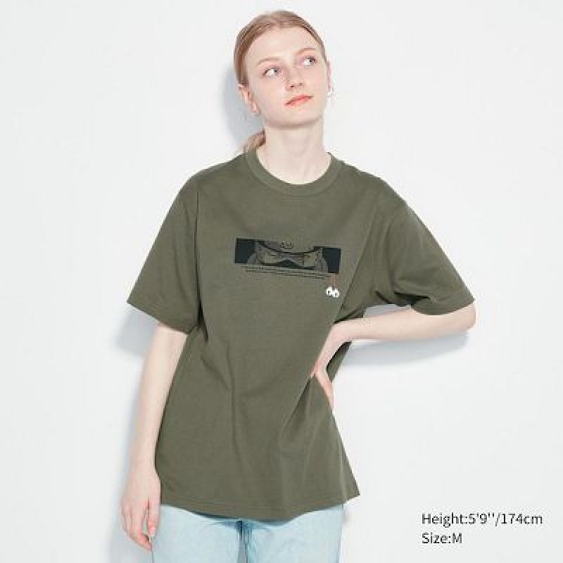 Camiseta Uniqlo NARUTO UT Hombre Verde Oliva | 582306_PE