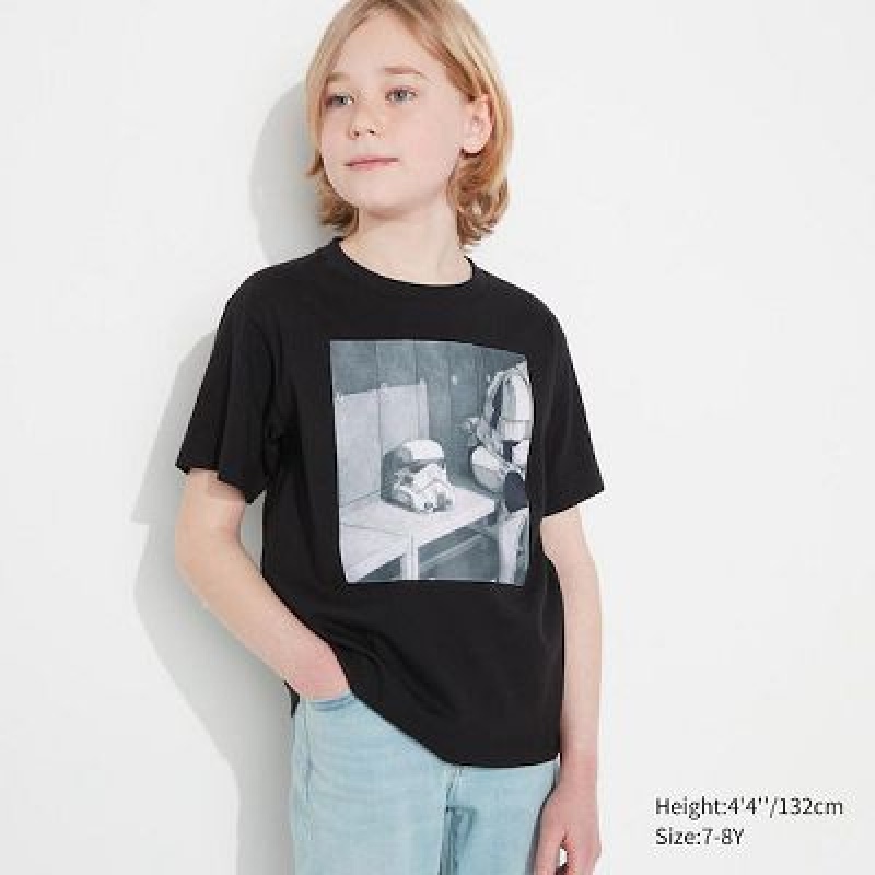 Camiseta Uniqlo UTGP2023: MAGIC FOR ALL UT Niños Negras | 206317_PE