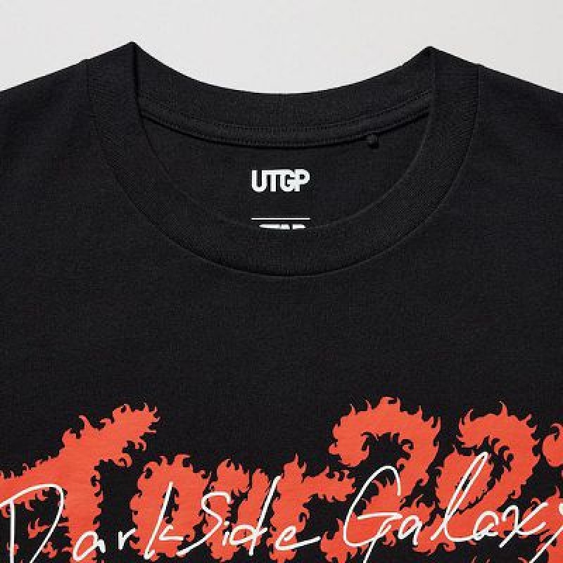 Camiseta Uniqlo UTGP2023: MAGIC FOR ALL UT Mujer Negras | 953407_PE