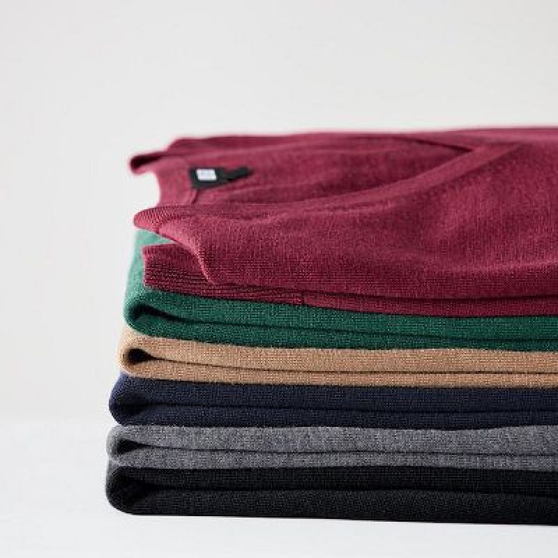 Suéteres Uniqlo Extra Fine Merino V-Neck Hombre Wine | 965032_PE