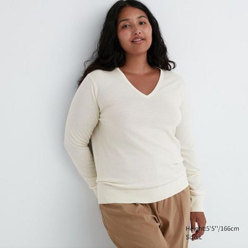 Suéteres Uniqlo Extra Fine Merino V-Neck Long-Sleeve Mujer Blancas | 423809_PE